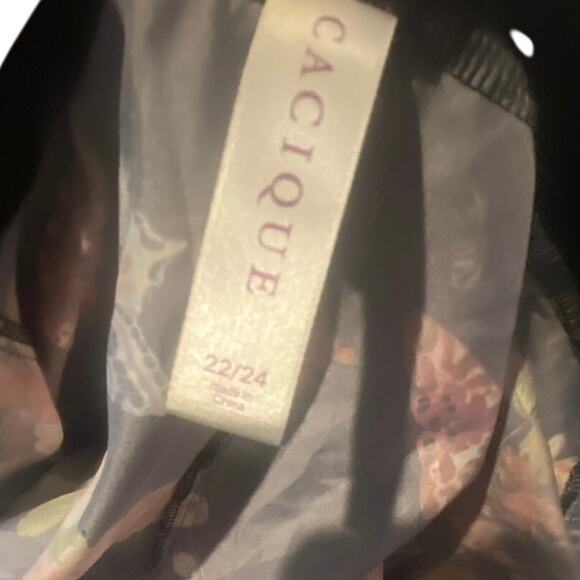 Cacique Black Floral Satin Kimono Robe with Lace Trim Size 22/24 - Picture 5 of 7